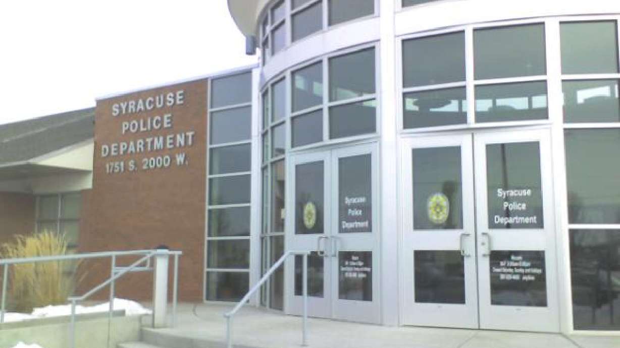 Syracuse officer puts donated items up for sale