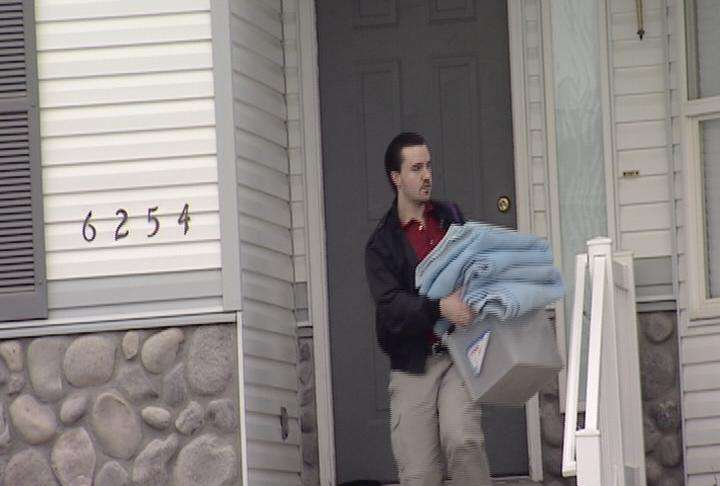 Police: Husband put hundreds of miles on rental car days after wife went missing