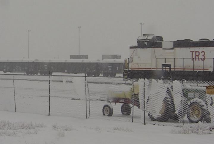 EnergySolutions begins unloading radioactive waste