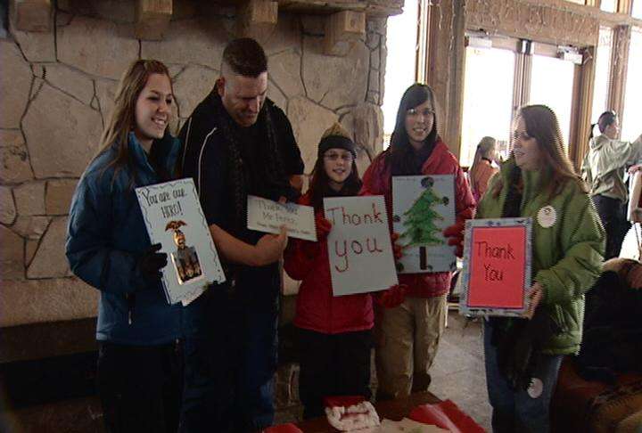 Group helping wounded veterans enjoy Christmas with families