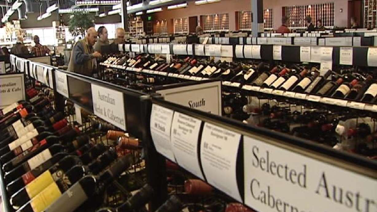 State liquor stores to be open on some holidays, House votes