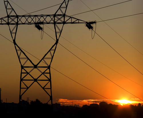 Crews working on power outage in Herriman, Riverton