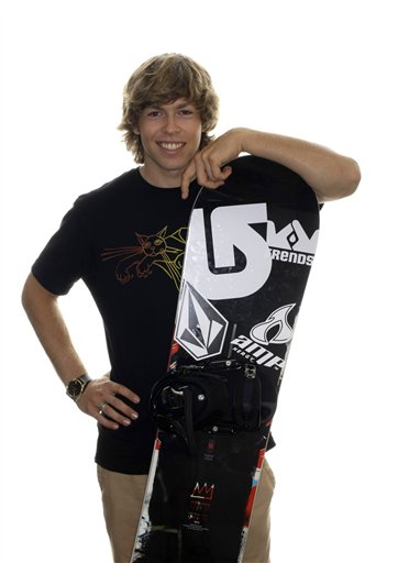 Doctors: Pearce making encouraging progress