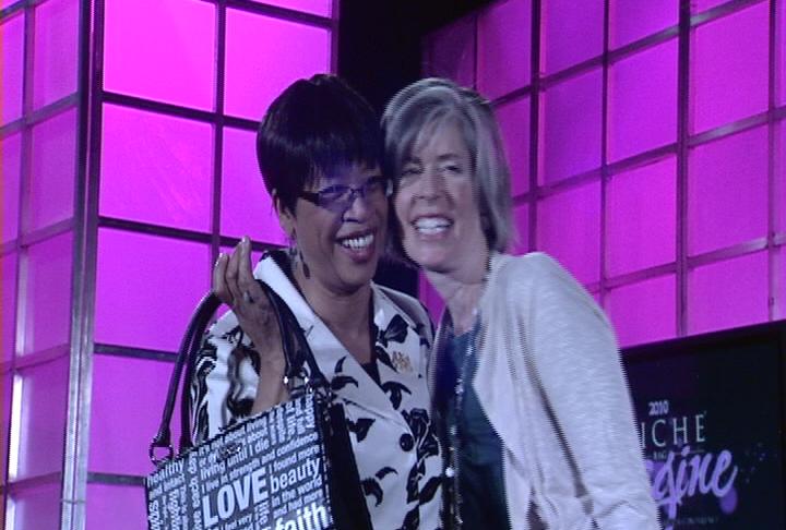 Miche Bag unveils cancer-awareness bag