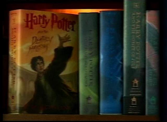 Some Copies of "Harry Potter and the Deathly Hallows" Missing Pages