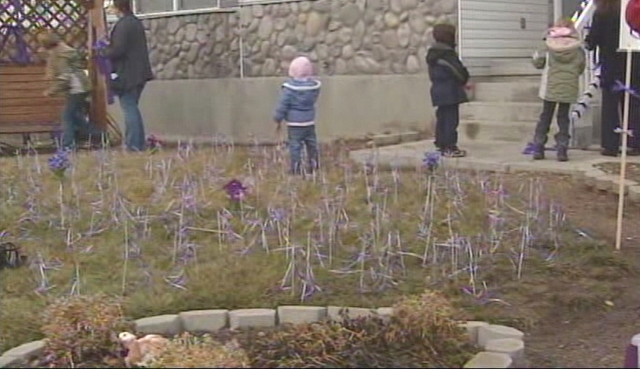 There are 200 streamers on the front lawn of the Powell home. They are a reminder that Susan Powell is still missing.
