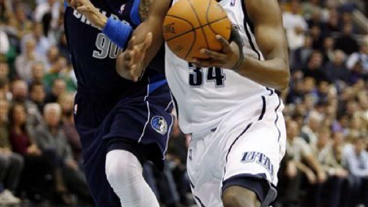 Jazz win 6th straight, make splash in conference standings