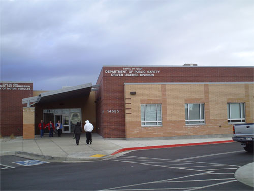 Draper driver license office begins Friday hours