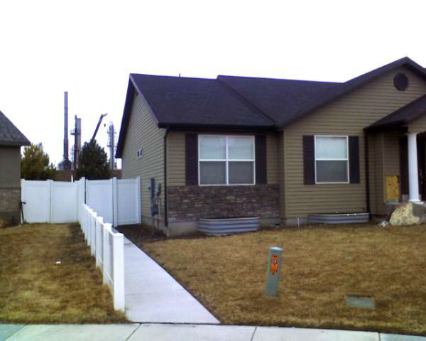 Angst, damaged houses remain in Woods Cross as Silver Eagle reopens