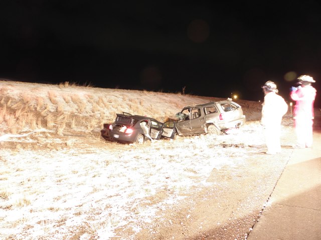 4 injured while responding to car accident
