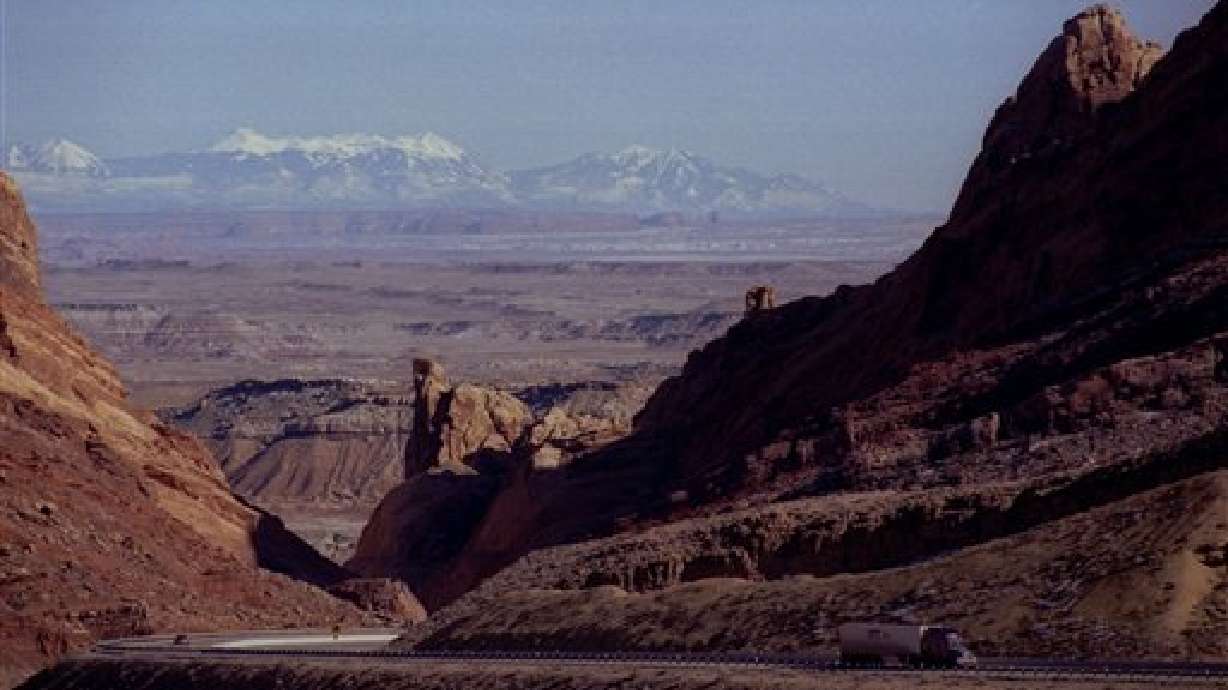 BLM praised for pulling 100K acres from gas, oil lease