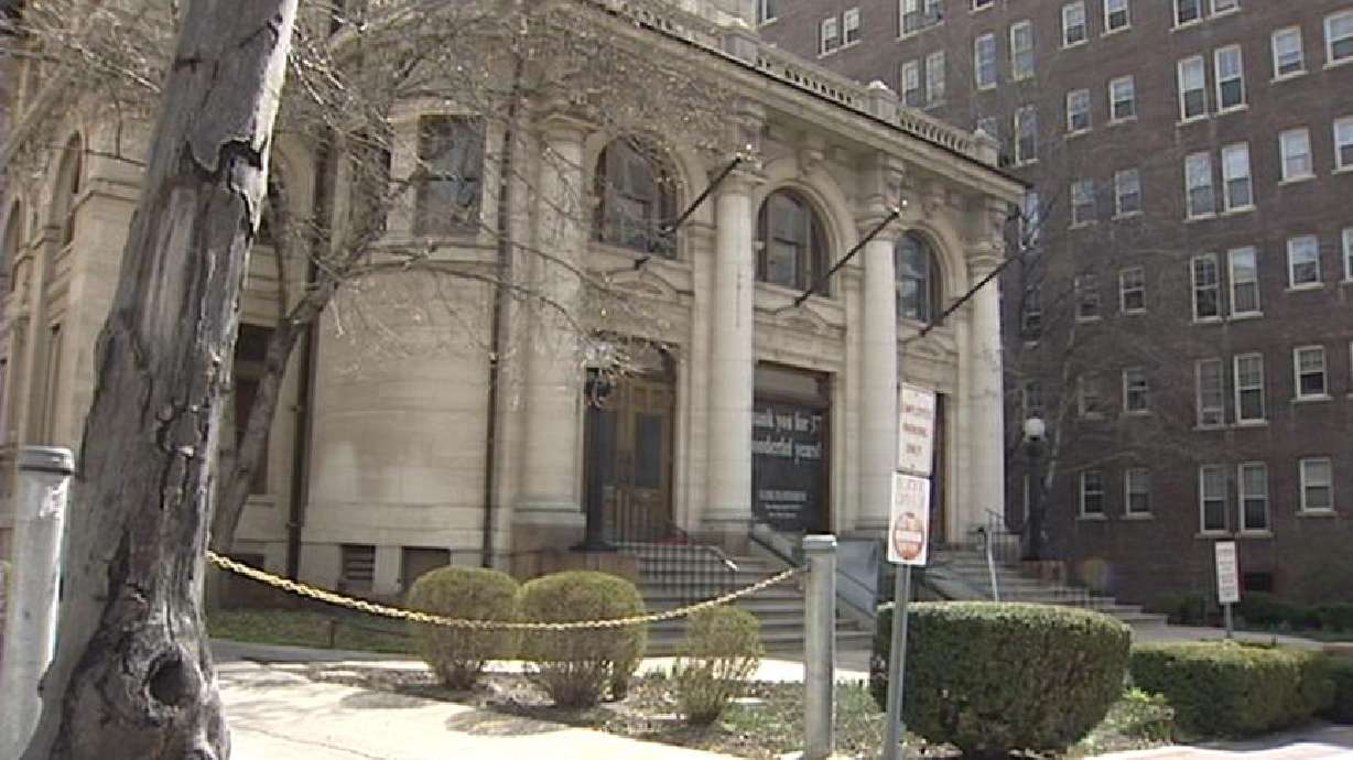 O.C. Tanner to Buy Hansen Planetarium Building