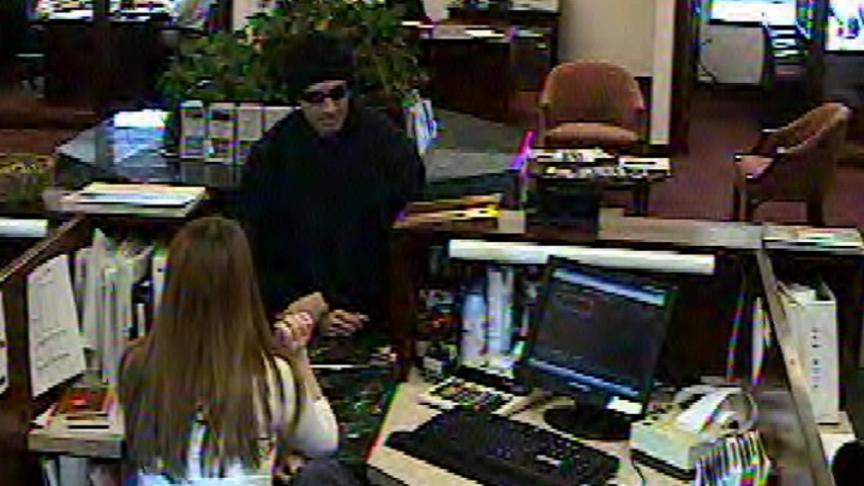 Police searching for suspect in robbery of Salt Lake City bank