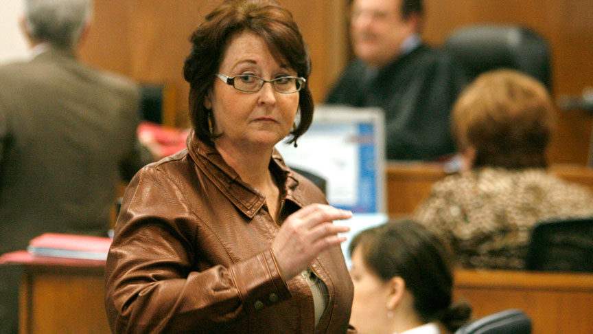 Ex-Mapleton City recorder sentenced for theft