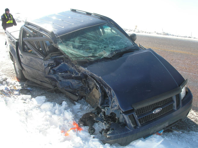 Woman dies in car accident east of Monticello