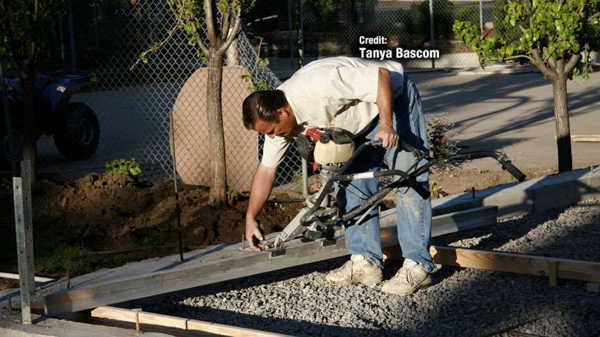 High 5 for Bountiful neighborhood's 'Mr. Fix It'