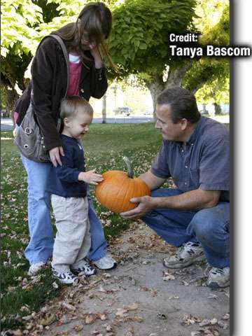 High 5 for Bountiful neighborhood's 'Mr. Fix It'