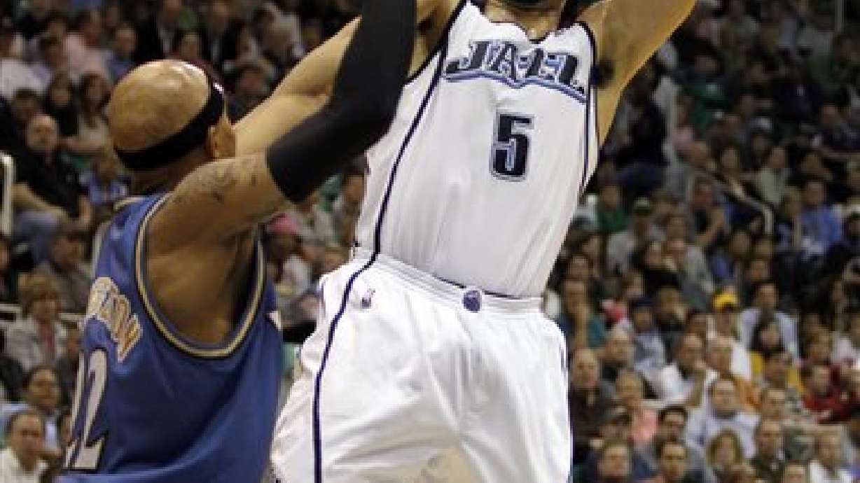 Jazz show no hospitality to Wizards at ESA