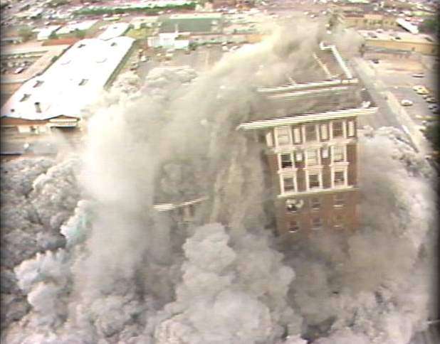 1983 Newhouse Hotel Implosion