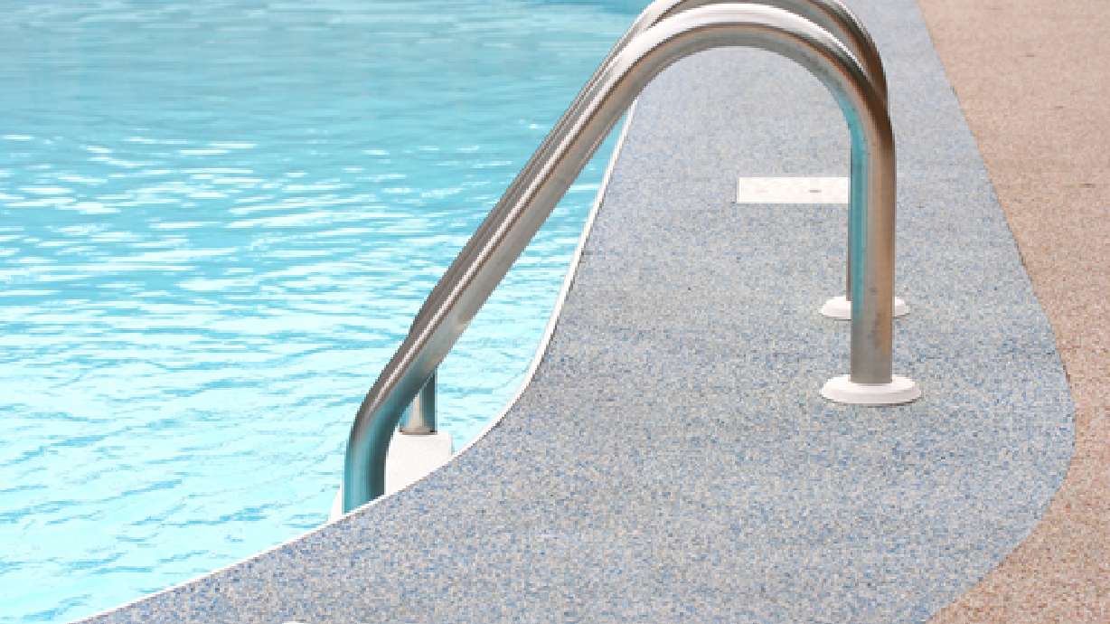 New Kanab pool may not allow bikinis