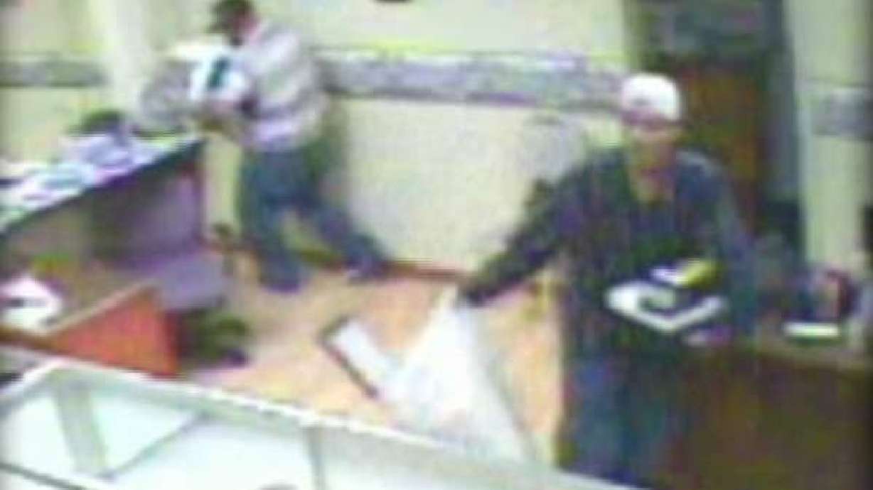 Police Searching for Jewelry Store Robbers