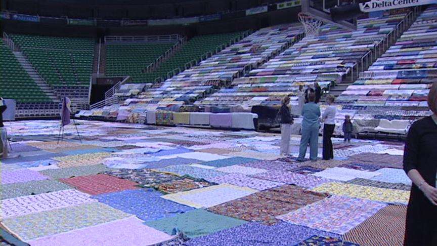 Delta Employees Donate Quilts to Children's Hospital