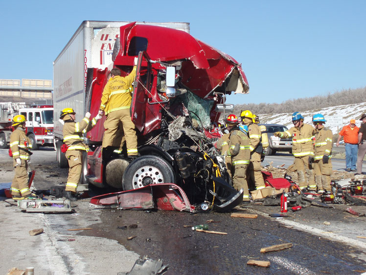 Two Semi's Collide in Parley's Canyon