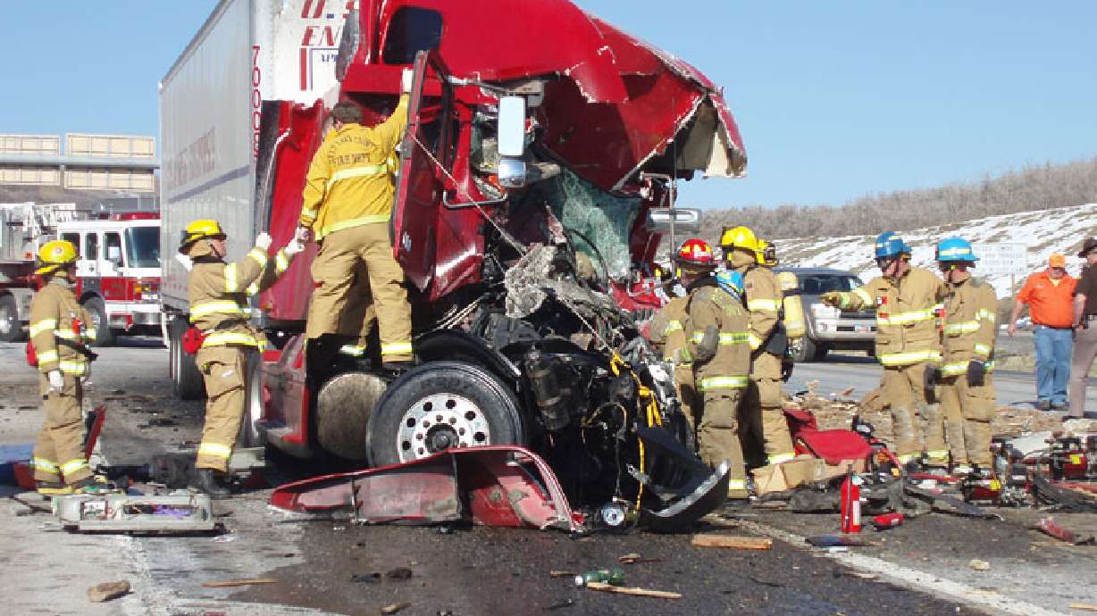 Two Semi's Collide in Parley's Canyon