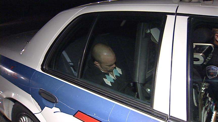 Suspect's Pit Bull Attacks Officers