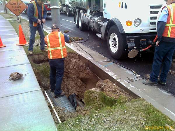 Car crashes into fire hydrant