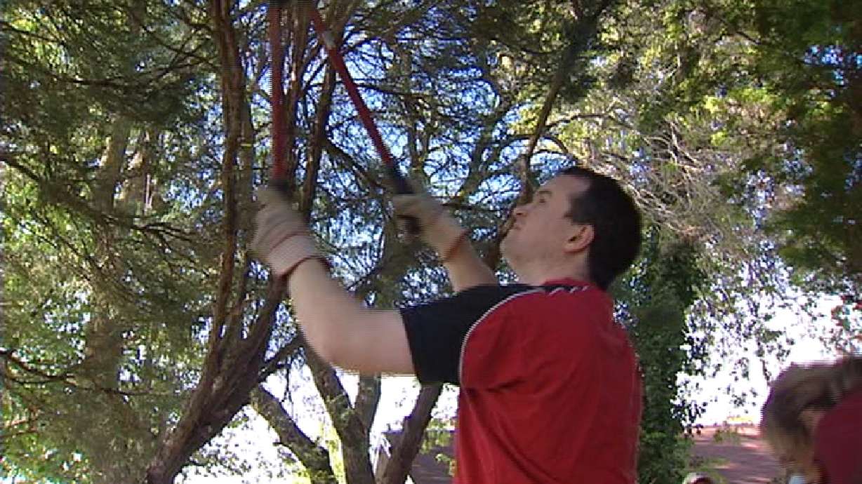 Real estate agents take day off to go RED