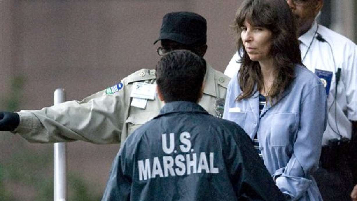 Suspect in Texas sect slayings pleads not guilty