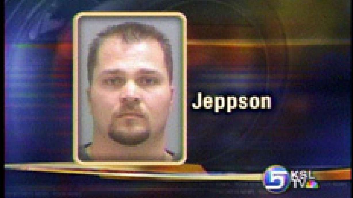 Man Accused of Lying in Davis Case Goes on Trial