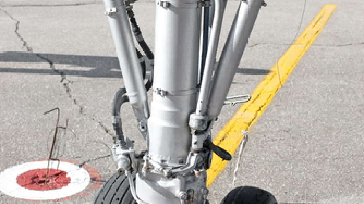Logan airport, FAA solve runway lights problem
