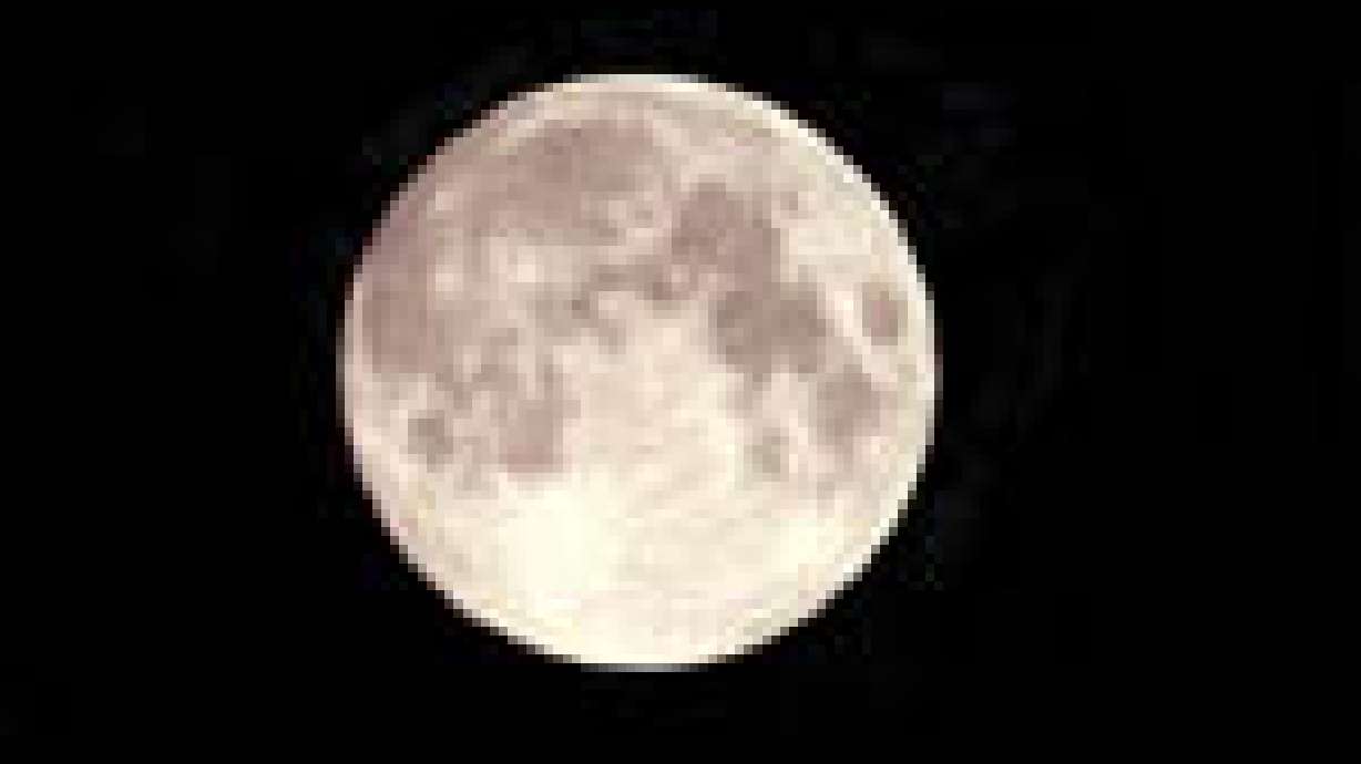 Des scientifiques affirment avoir découvert les restes d’une ancienne planète qui est entrée en collision avec la Terre pour former la Lune. Des scientifiques affirment avoir découvert les restes d’une ancienne planète qui est entrée en collision avec la Terre pour former la Lune.