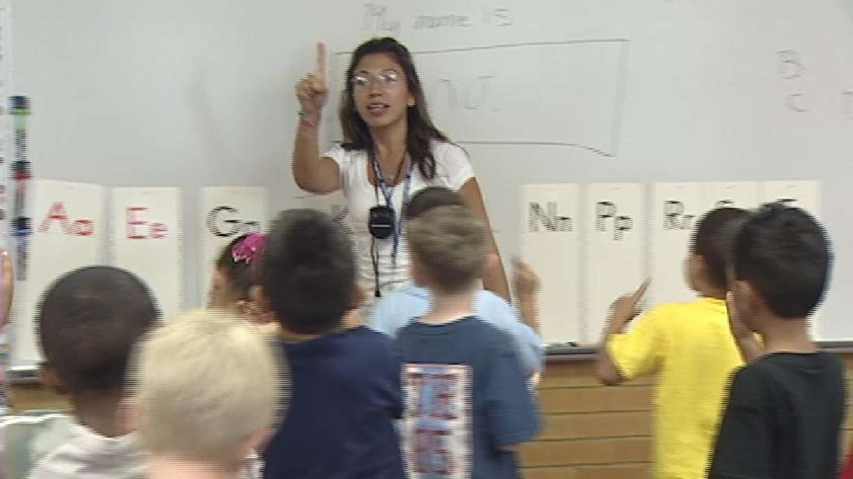 Citing revenue problems, lawmakers propose reduced teacher raises