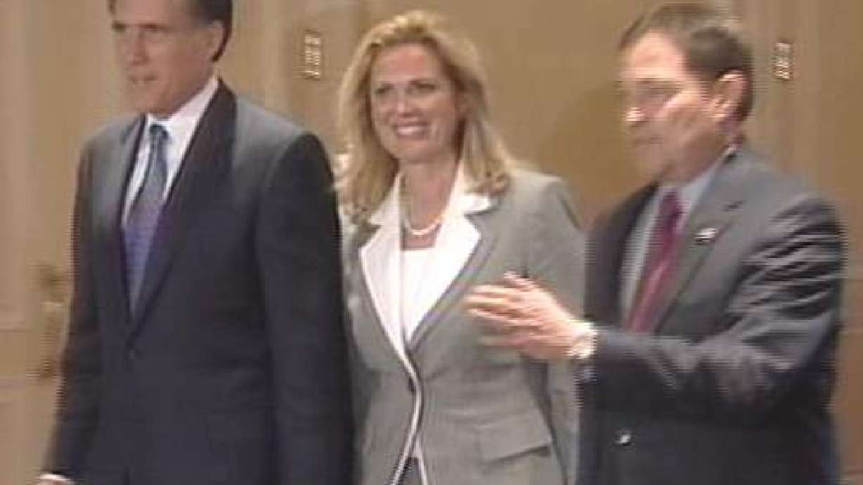 Romney Trying New Strategies to Raise Money