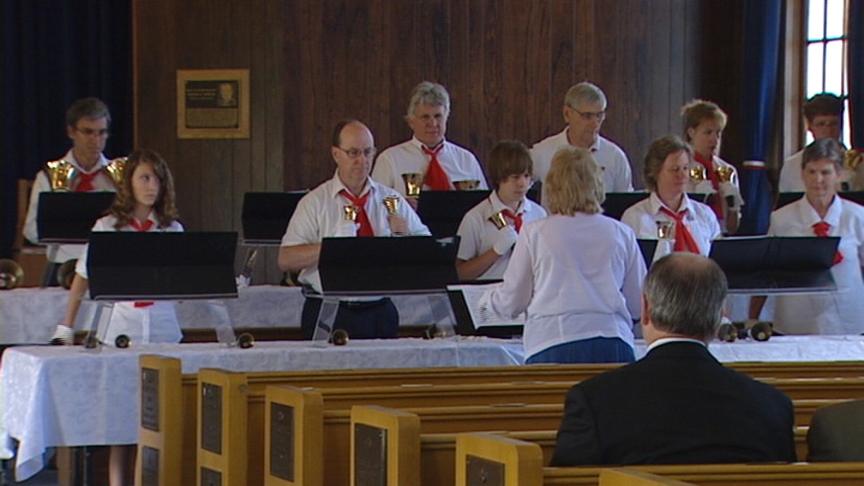 Bell ringers rang their instruments 13 times in honor of the 13 original states