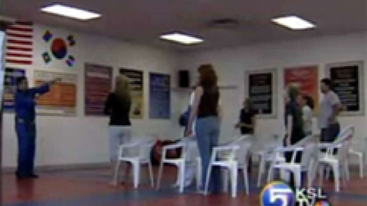 Airline Passengers Learn Self-Defense