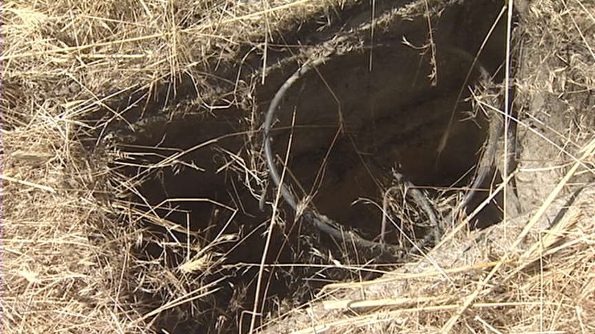 Copper thieves strip wire from freeway lights