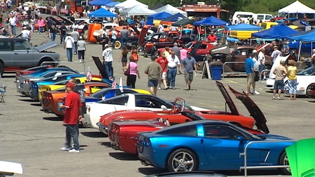 Classic car show raises money for charity