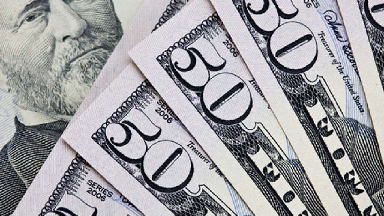 Boston homeless man glad to turn in lost money