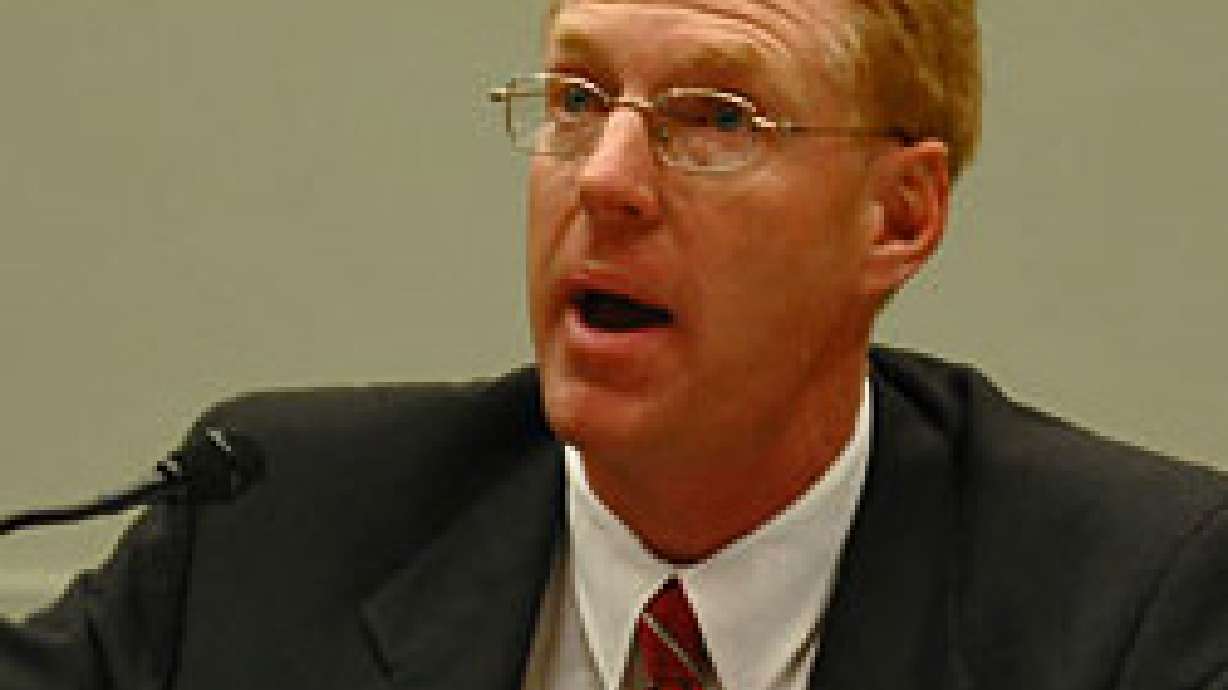 Federal Judge Resigns to Teach Law Classes