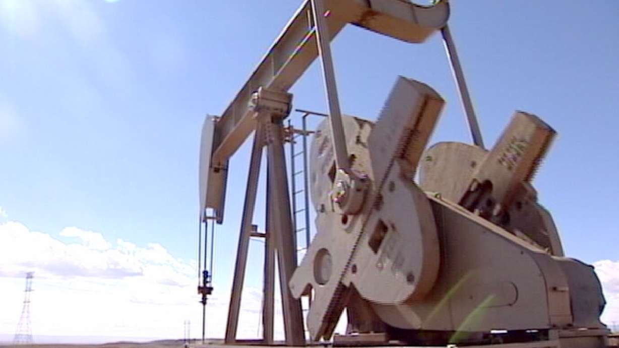 3 Roosevelt oilfield workers face assault charges after beating man