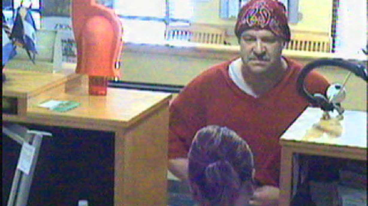 Escaped Idaho inmate linked to Utah bank heist