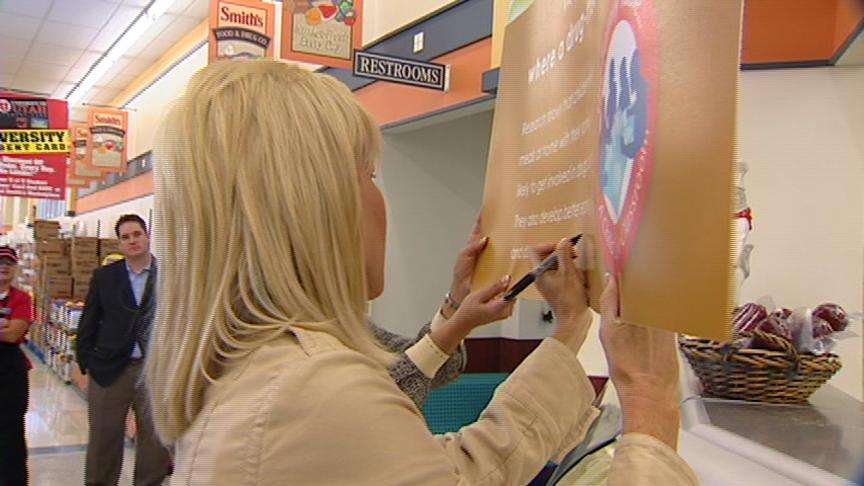 First Lady Encourages Family Dinners