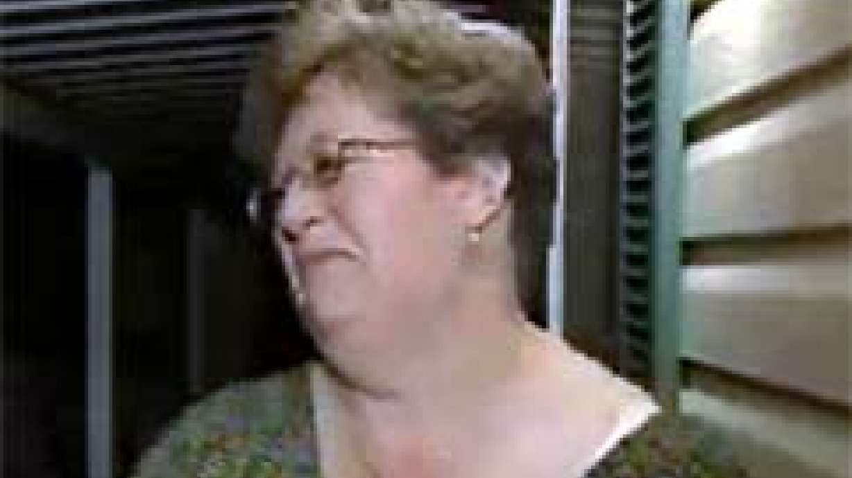 High 5 for Woman Who Saved Neighbor's Life