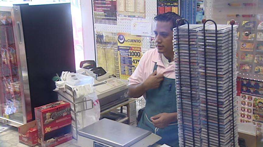 Police Search for Suspects in Mexican Market Robbery