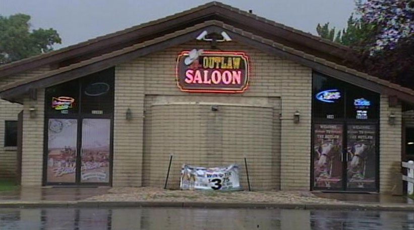 Deputies seek help in investigation of deadly bar fight