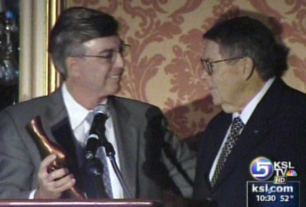 "Helping Hand Award" Given to Dr. Rodney Brady